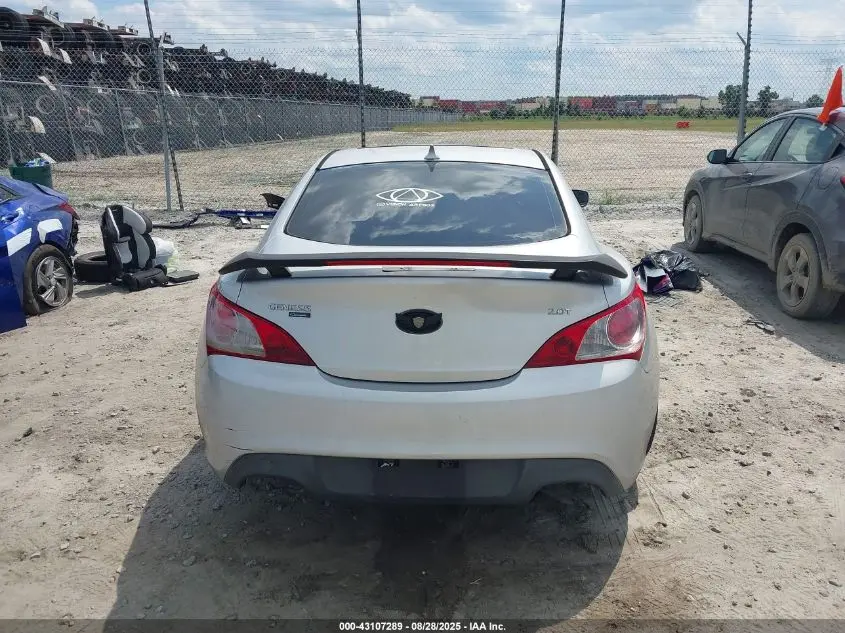 2010 HYUNDAI GENESIS  