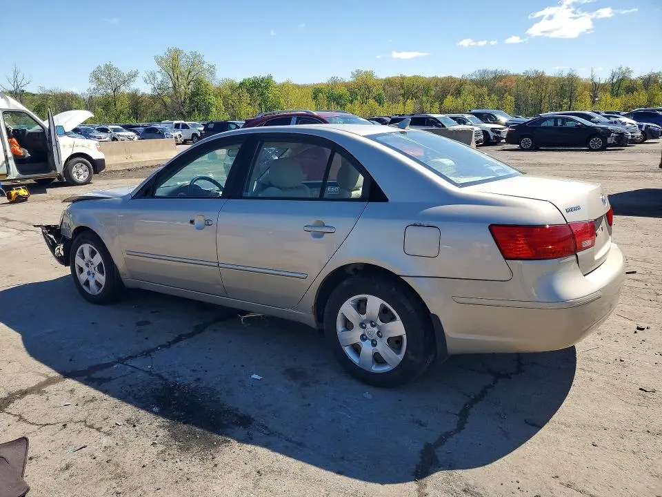 2010 HYUNDAI SONATA GLS  