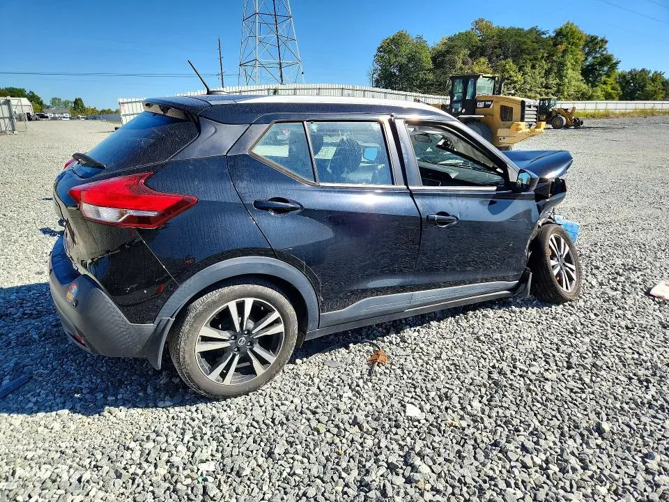 2020 NISSAN KICKS SV  