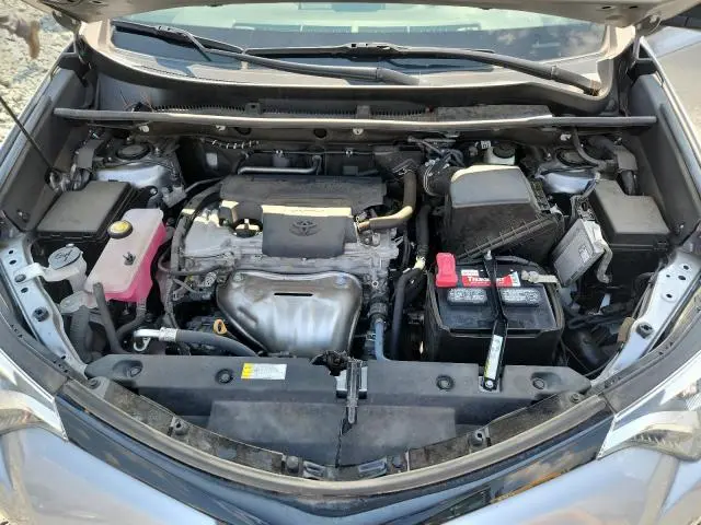 2018 TOYOTA RAV4 SE  