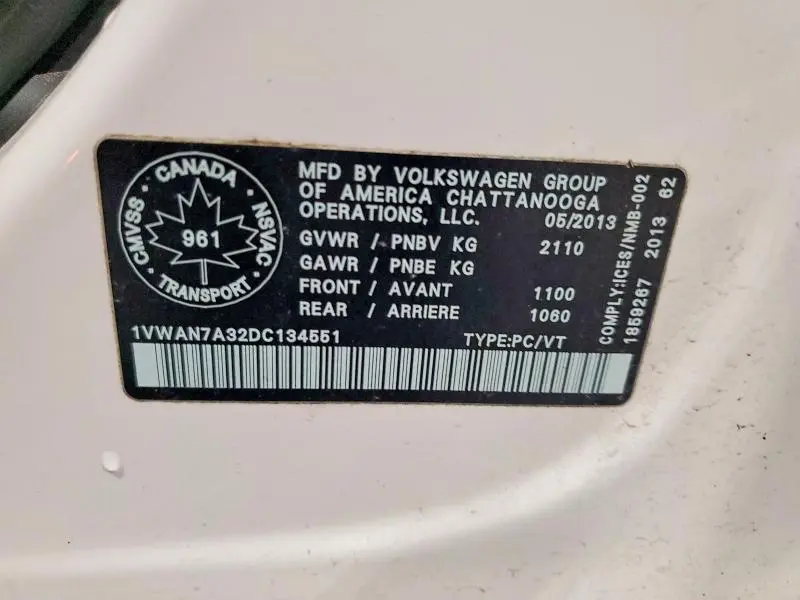 2013 VOLKSWAGEN PASSAT S  