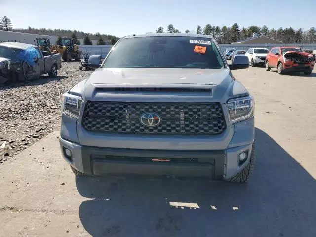 2018 TOYOTA TUNDRA CREWMAX SR5  