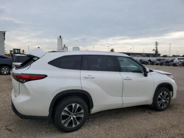 2020 TOYOTA HIGHLANDER XLE  