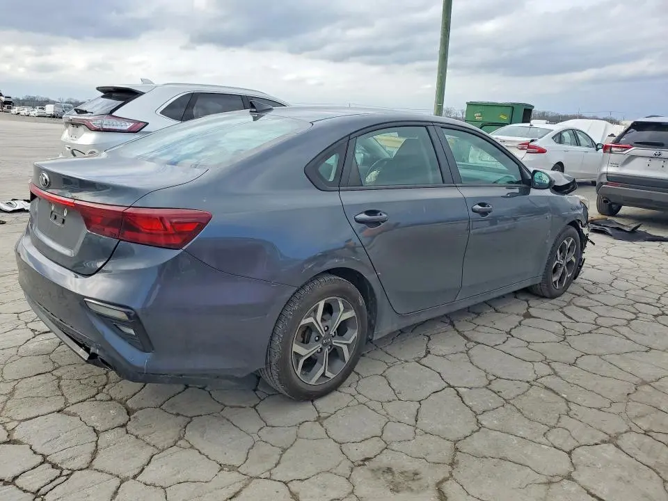 2021 KIA FORTE LXS  