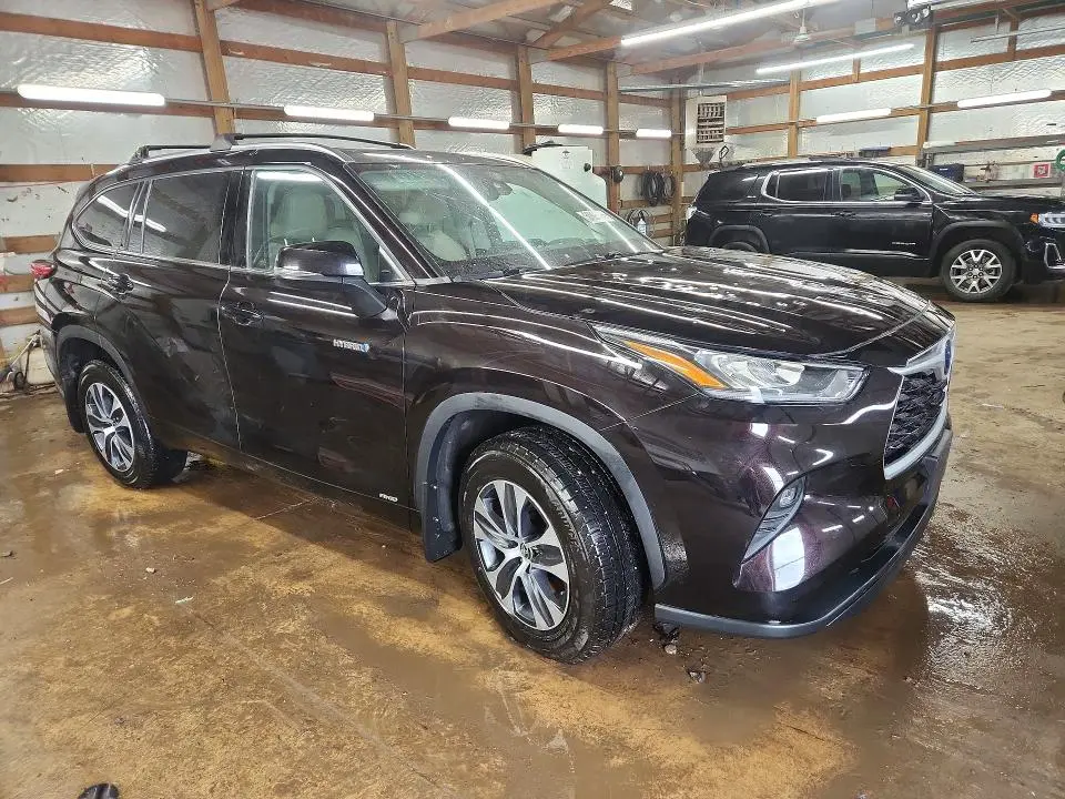 2020 TOYOTA HIGHLANDER HYBRID XLE  