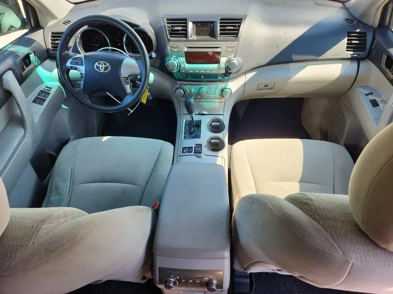 2011 TOYOTA HIGHLANDER BASE  