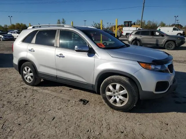 2013 KIA SORENTO LX  