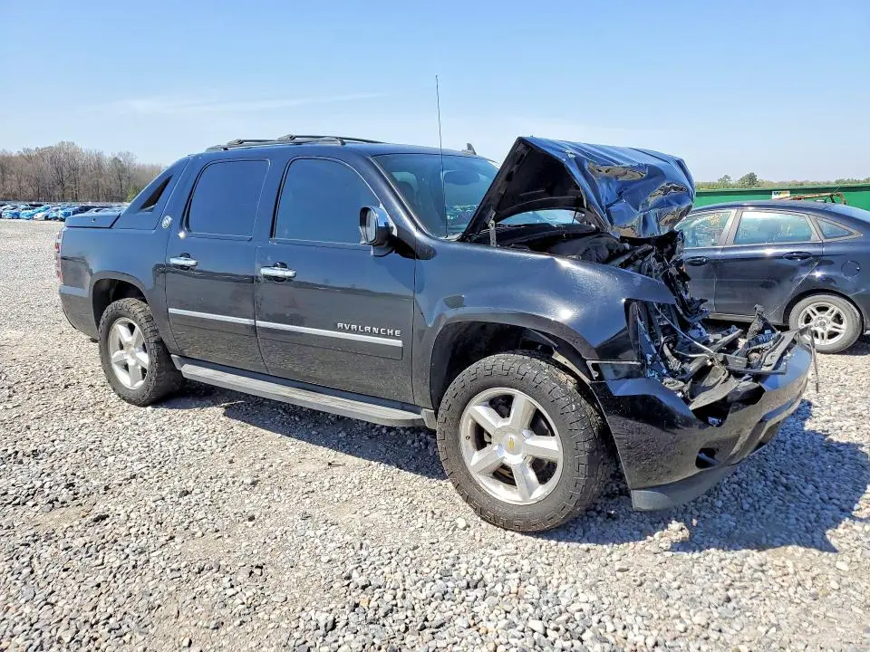 2013 CHEVROLET AVALANCHE LTZ  