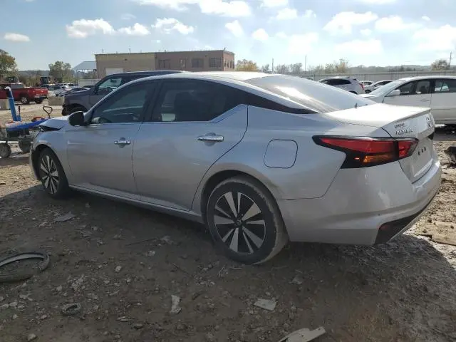 2022 NISSAN ALTIMA SV  