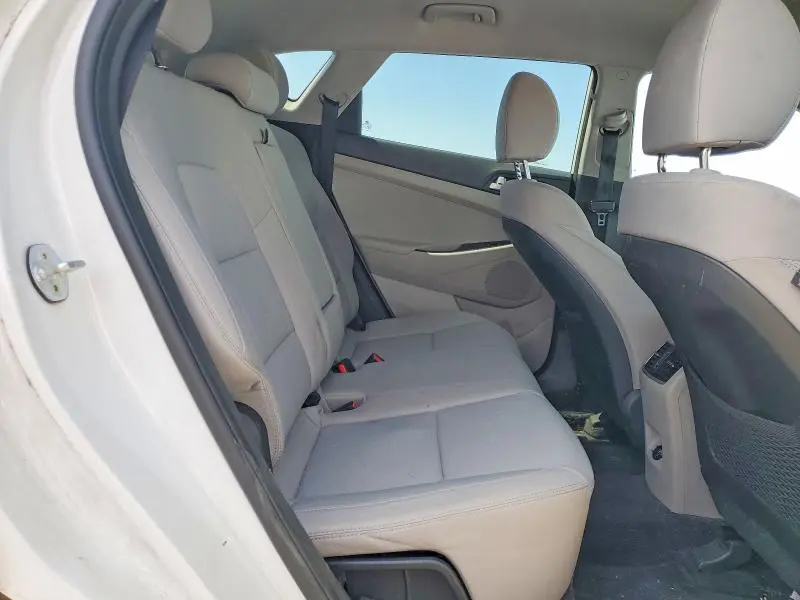 2020 HYUNDAI TUCSON SEL  