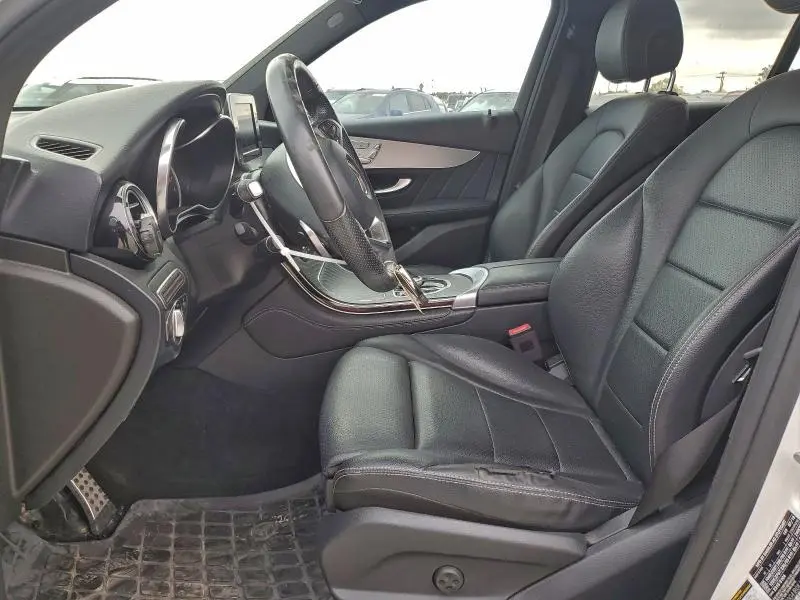 2019 MERCEDES-BENZ GLC 300  