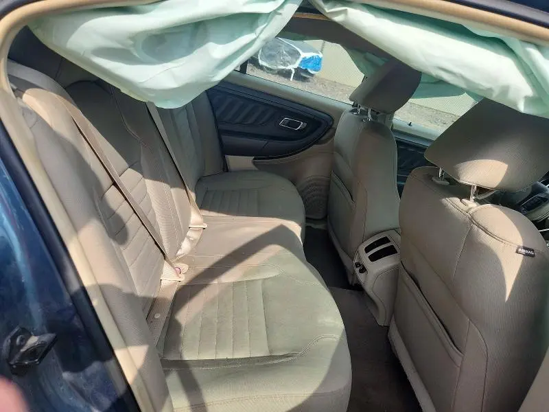 2010 FORD TAURUS SE  