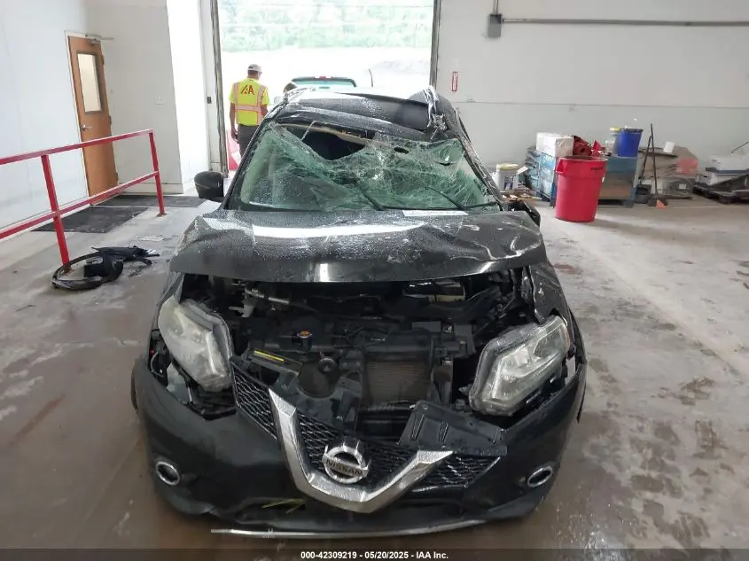 2016 NISSAN ROGUE SL