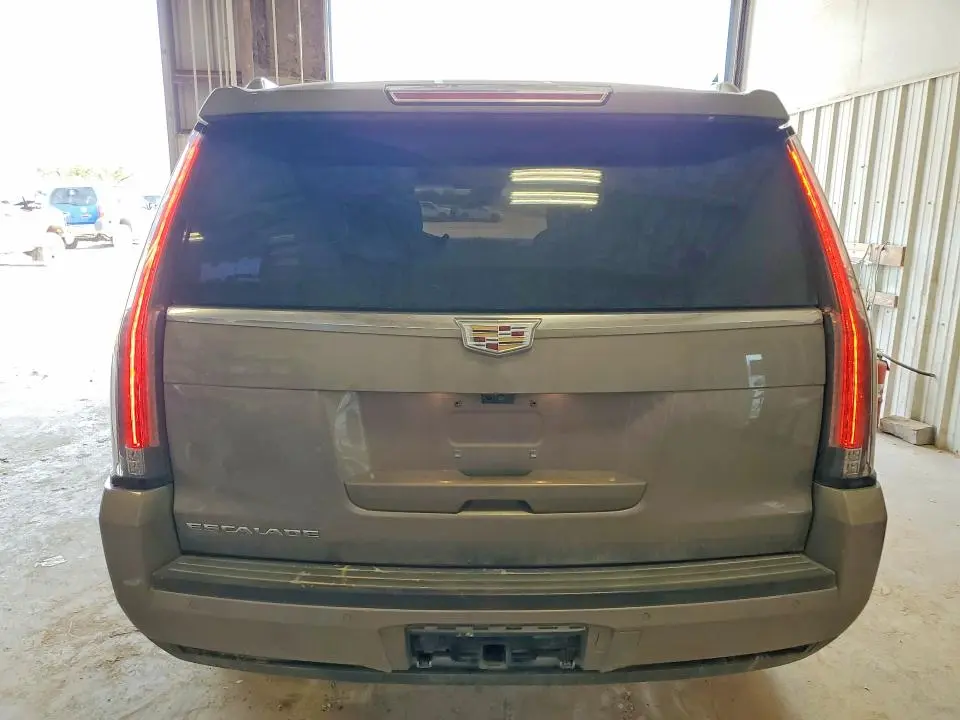 2017 CADILLAC ESCALADE PLATINUM  