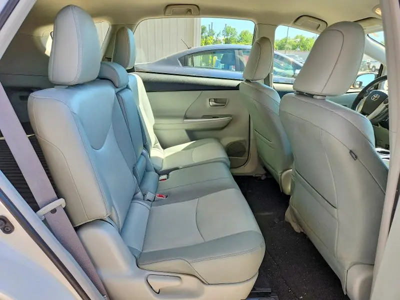 2012 TOYOTA PRIUS V FIVE  