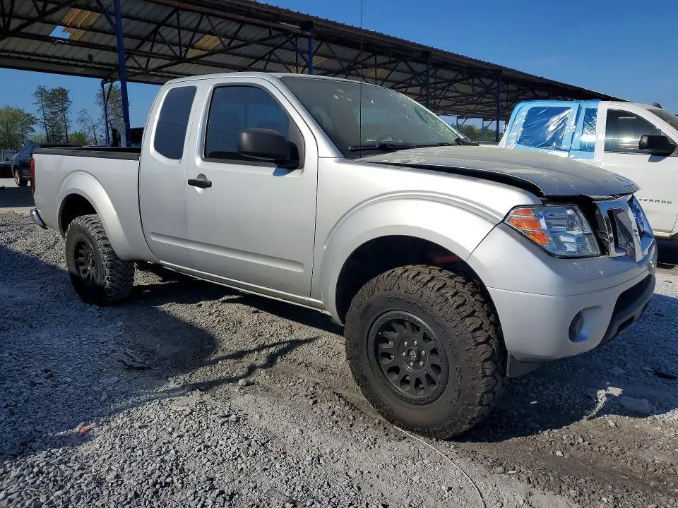 2019 NISSAN FRONTIER SV V6  