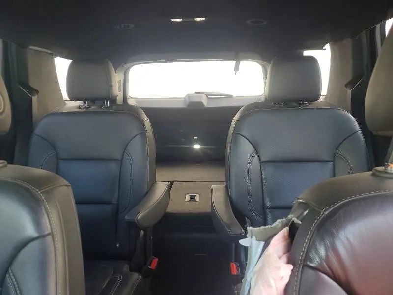 2022 CHEVROLET TRAVERSE LT  