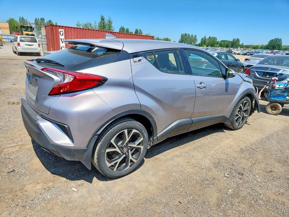 2019 TOYOTA C-HR LE  