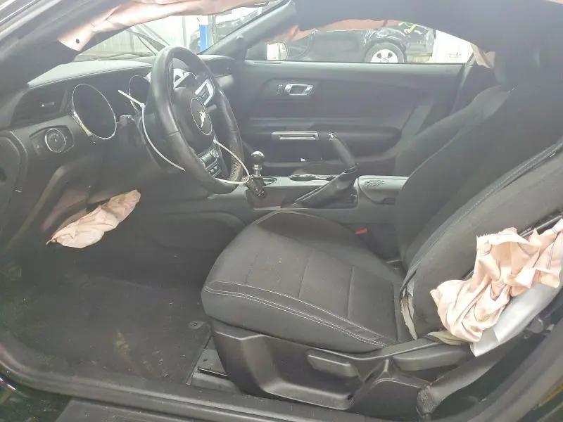 2017 FORD MUSTANG BASE  