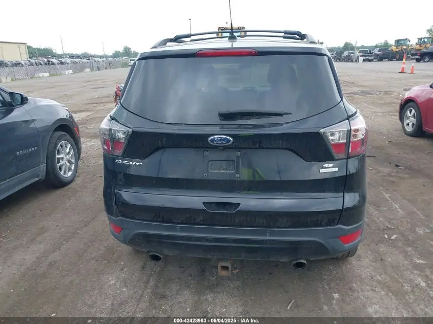 2017 FORD ESCAPE SE