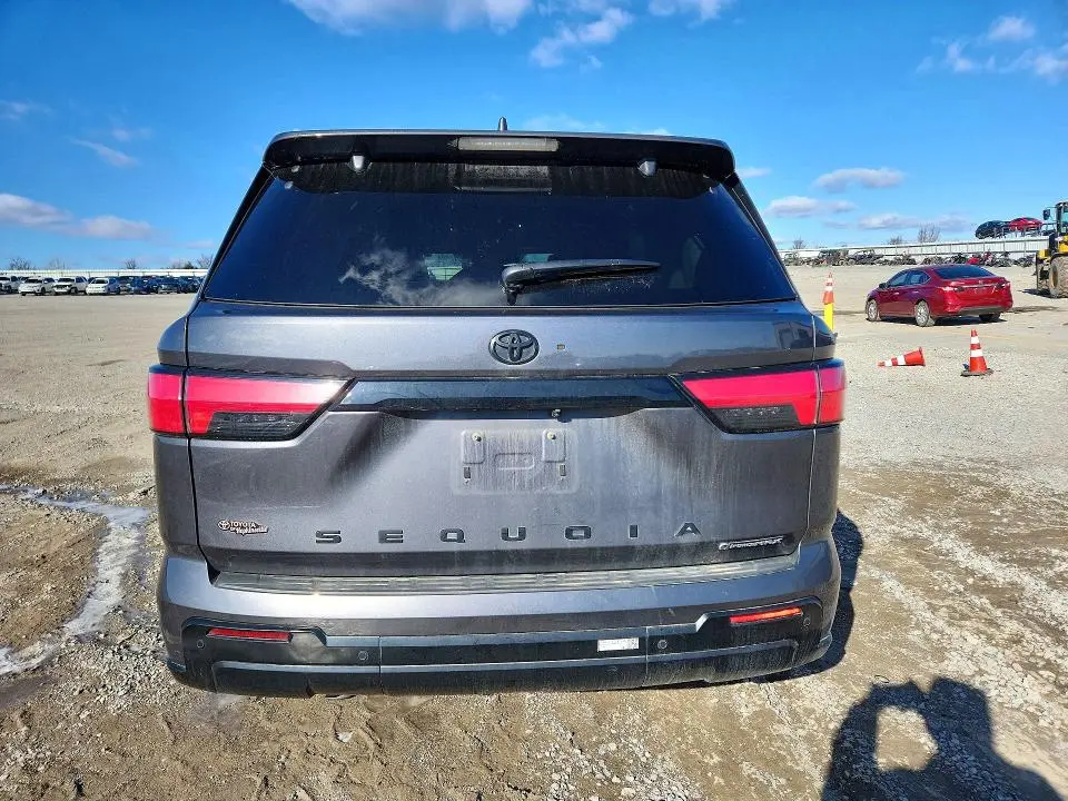 2025 TOYOTA SEQUOIA PLATINUM  