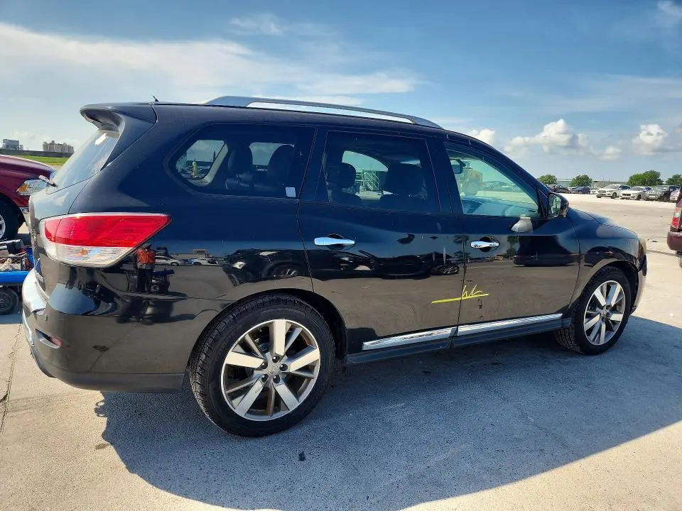 2015 NISSAN PATHFINDER S  