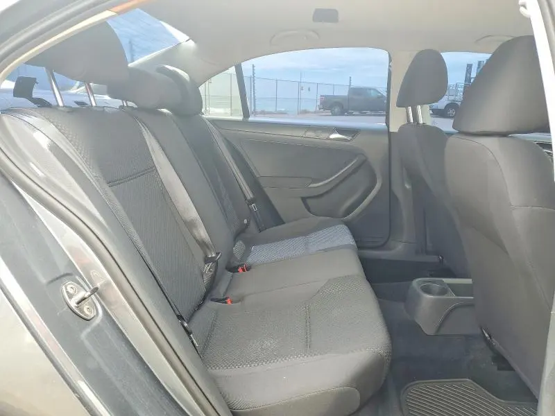 2011 VOLKSWAGEN JETTA BASE  