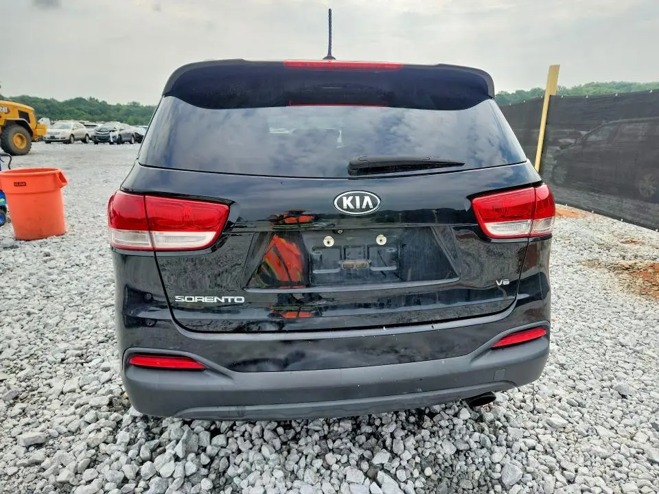 2017 KIA SORENTO LX V6  