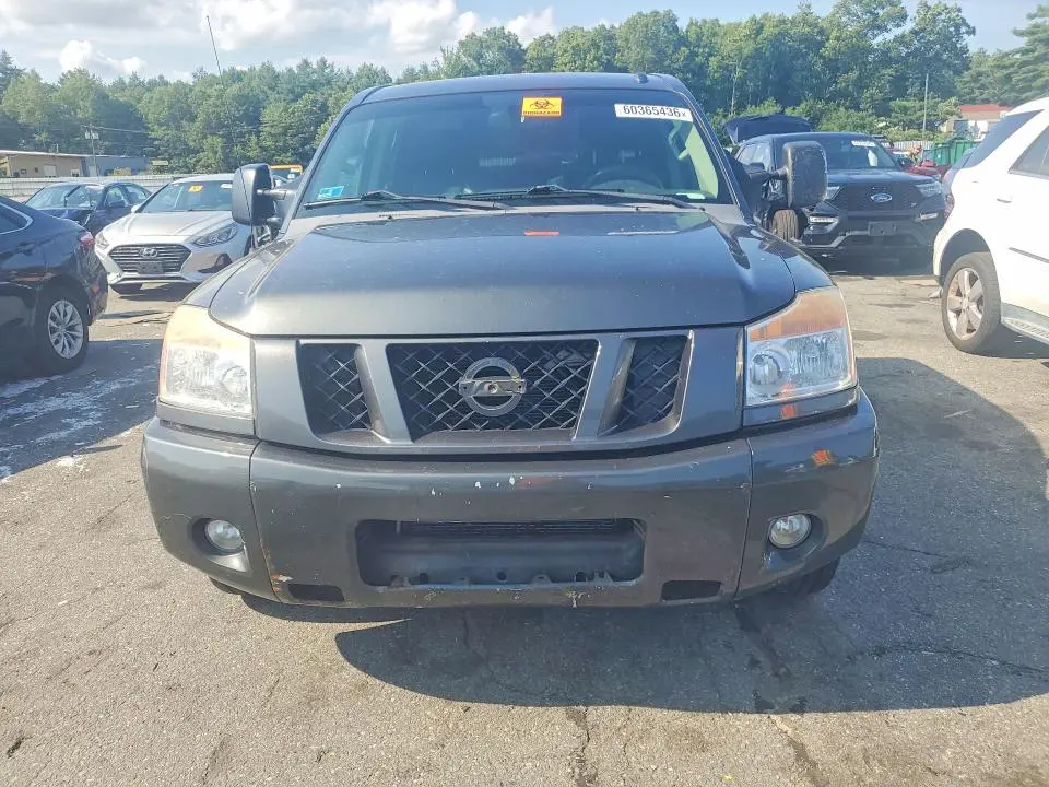 2012 NISSAN TITAN SV  