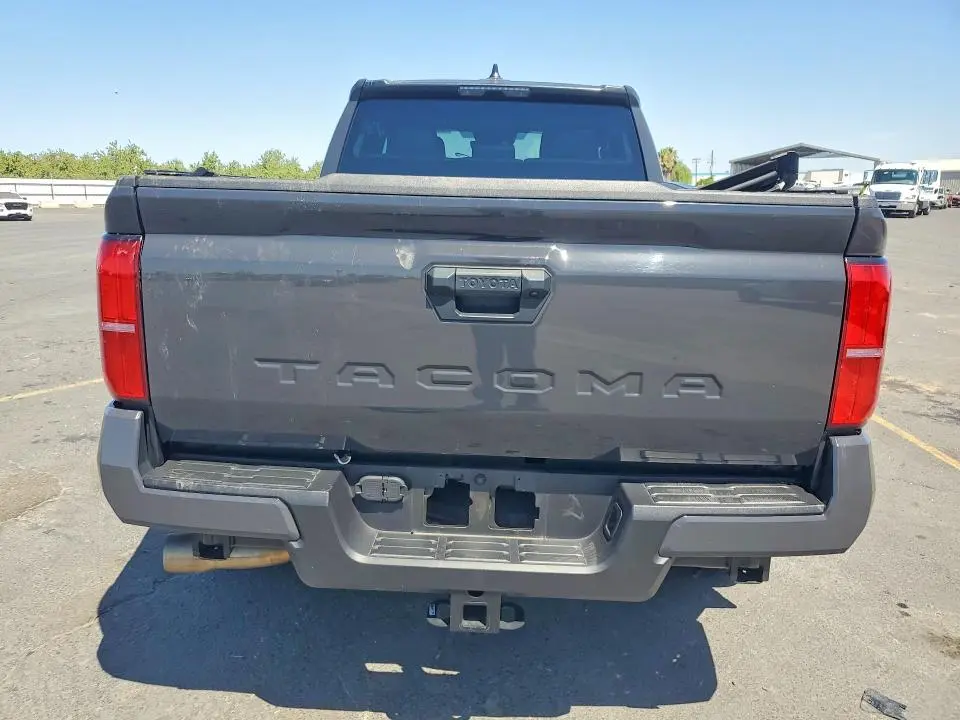 2024 TOYOTA TACOMA SR5  