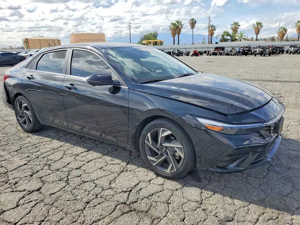 2024 HYUNDAI ELANTRA LIMITED  