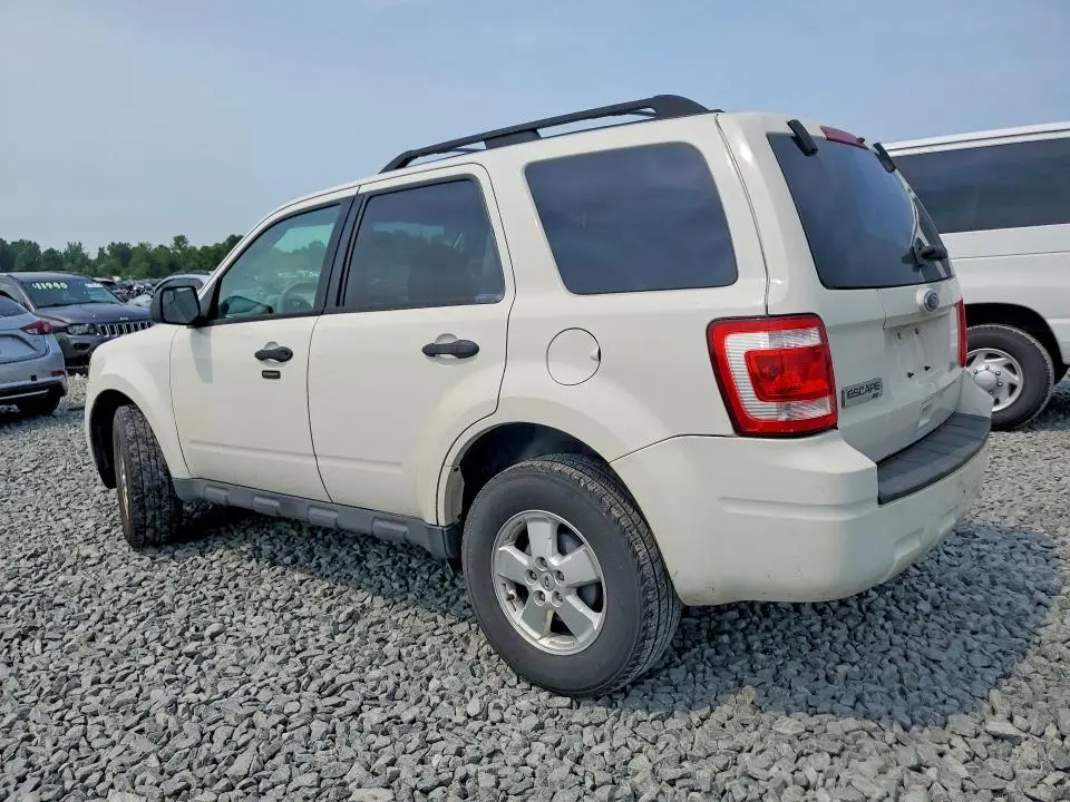 2010 FORD ESCAPE XLT  