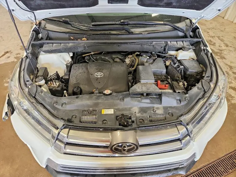 2019 TOYOTA HIGHLANDER LIMITED  