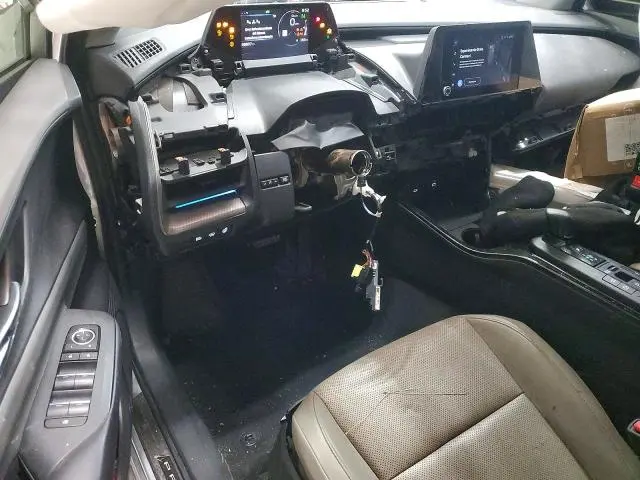 2024 TOYOTA PRIUS XLE  