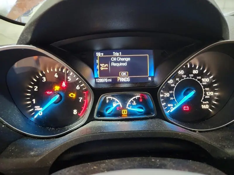 2017 FORD ESCAPE SE  