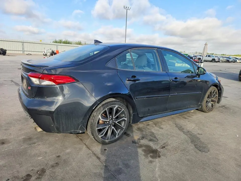 2020 TOYOTA COROLLA SE  