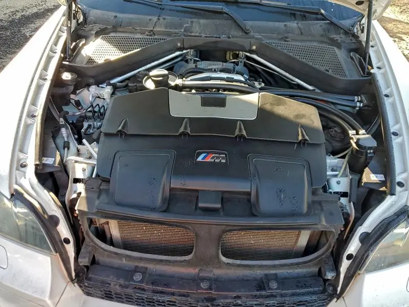 2012 BMW X6 M  