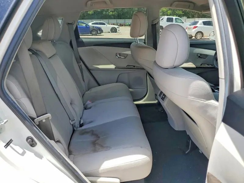 2015 TOYOTA VENZA LE  