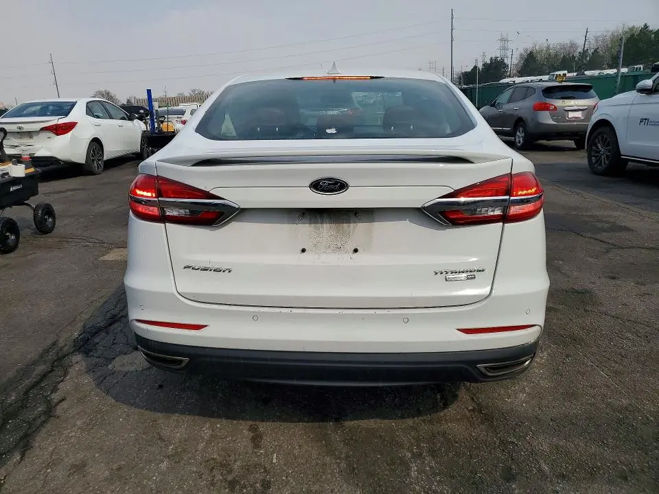2019 FORD FUSION TITANIUM  