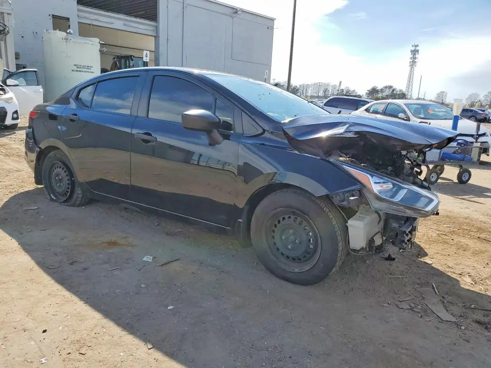 2021 NISSAN VERSA S  