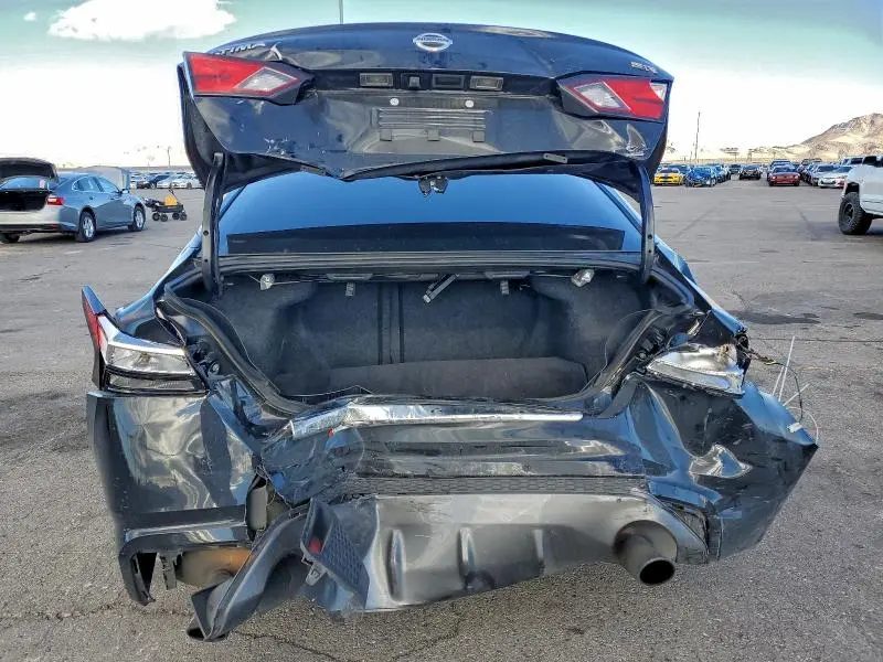 2022 NISSAN ALTIMA SR  