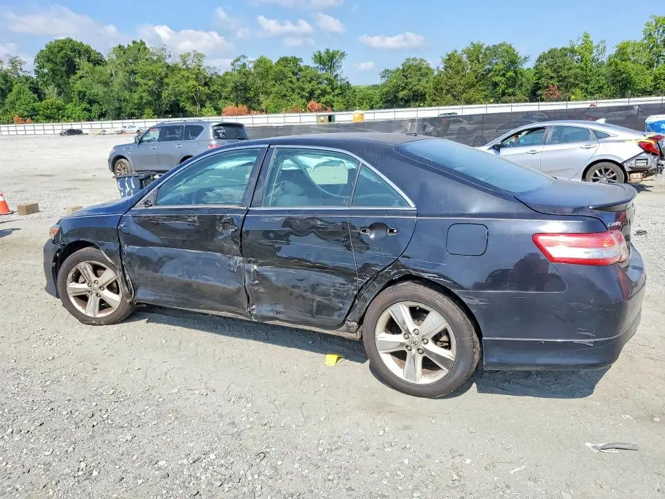 2010 TOYOTA CAMRY SE  