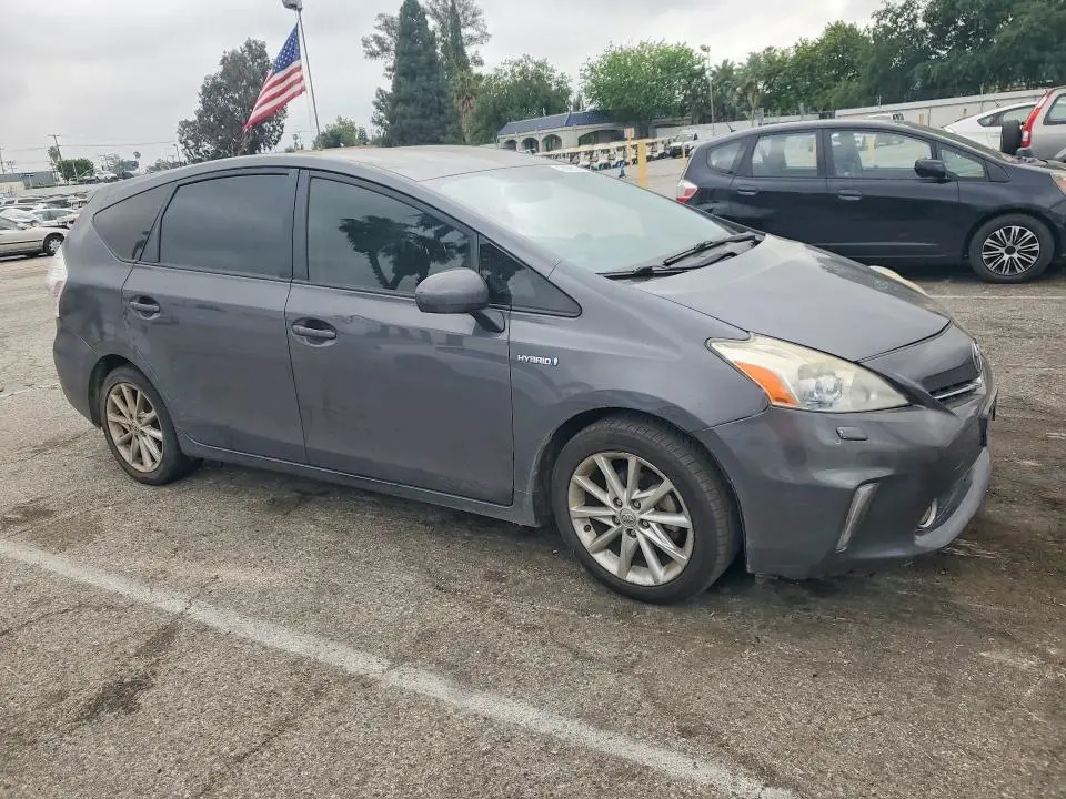 2013 TOYOTA PRIUS V FIVE  
