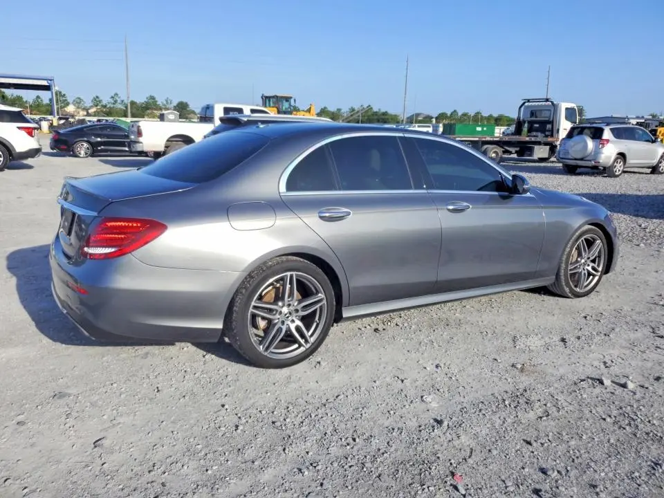2019 MERCEDES-BENZ E 300  