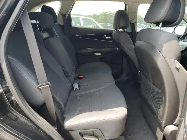 2016 KIA SORENTO LX  