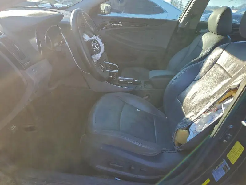 2011 HYUNDAI SONATA SE  