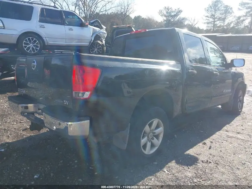 2011 NISSAN TITAN SV