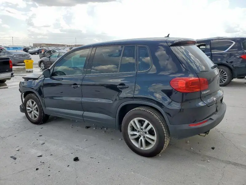 2013 VOLKSWAGEN TIGUAN S  