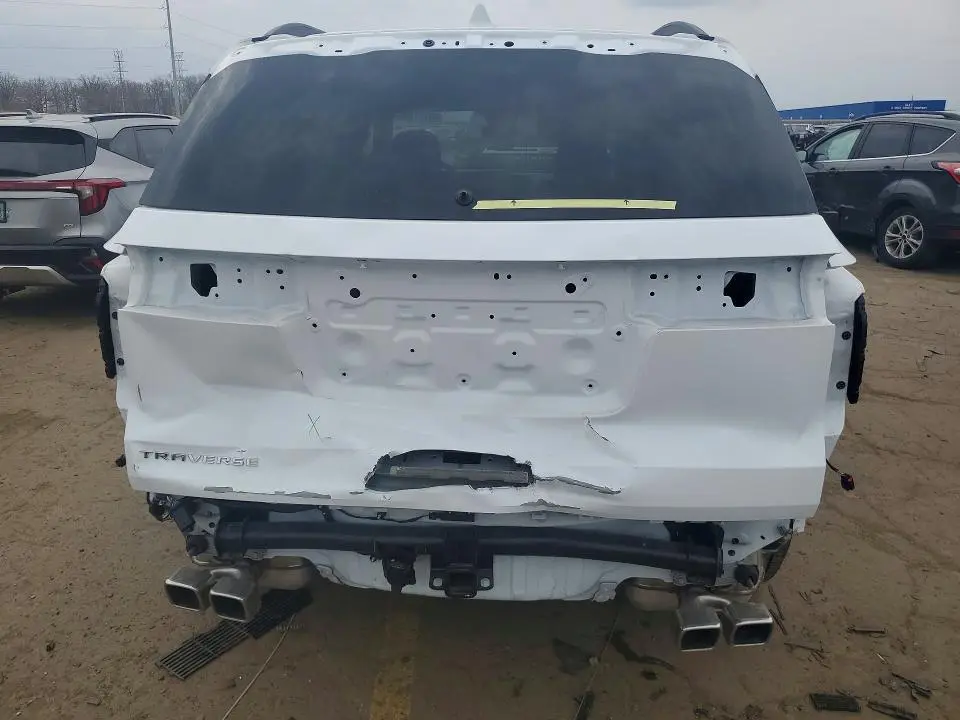 2025 CHEVROLET TRAVERSE LT  