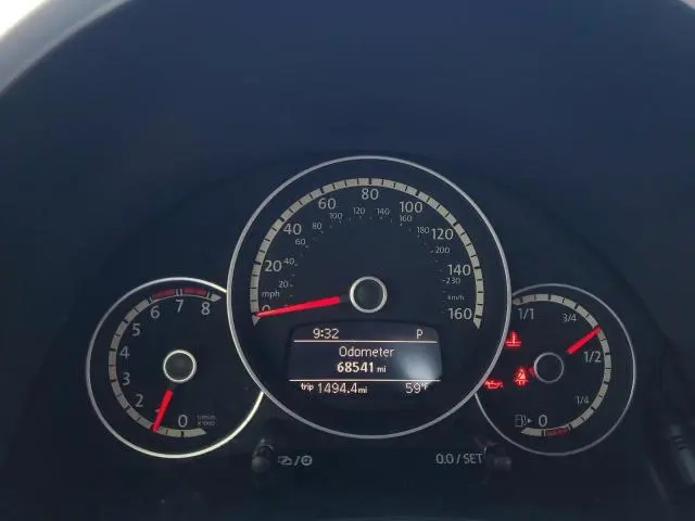 2013 VOLKSWAGEN BEETLE   